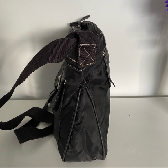 ROOTS | Crossbody - Picture 5 of 8